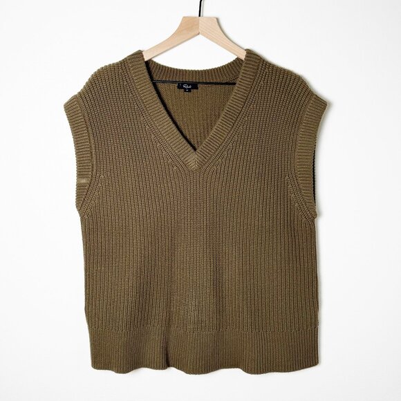 Rails Chandler V-Neck Sweater Vest in Olive Size M - Picture 2 of 6